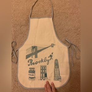NWOT BROOKLYN APRON for kids by Claudia Pearson artist - cool gift, NYC